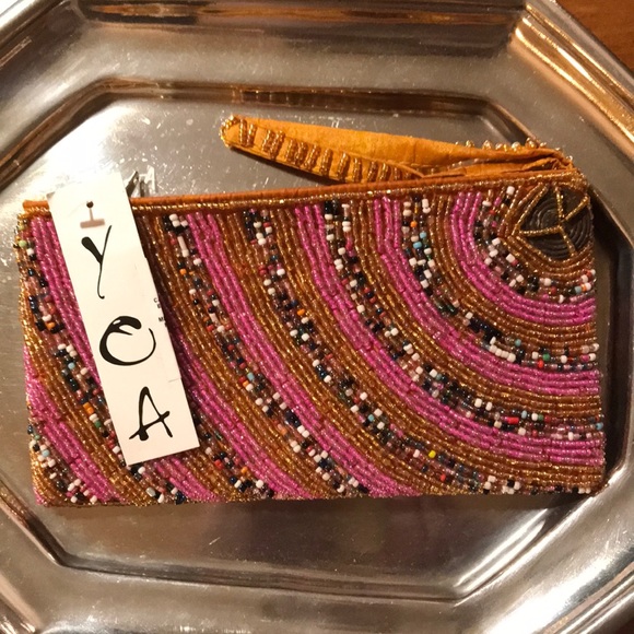 Pouch - Picture 2 of 4